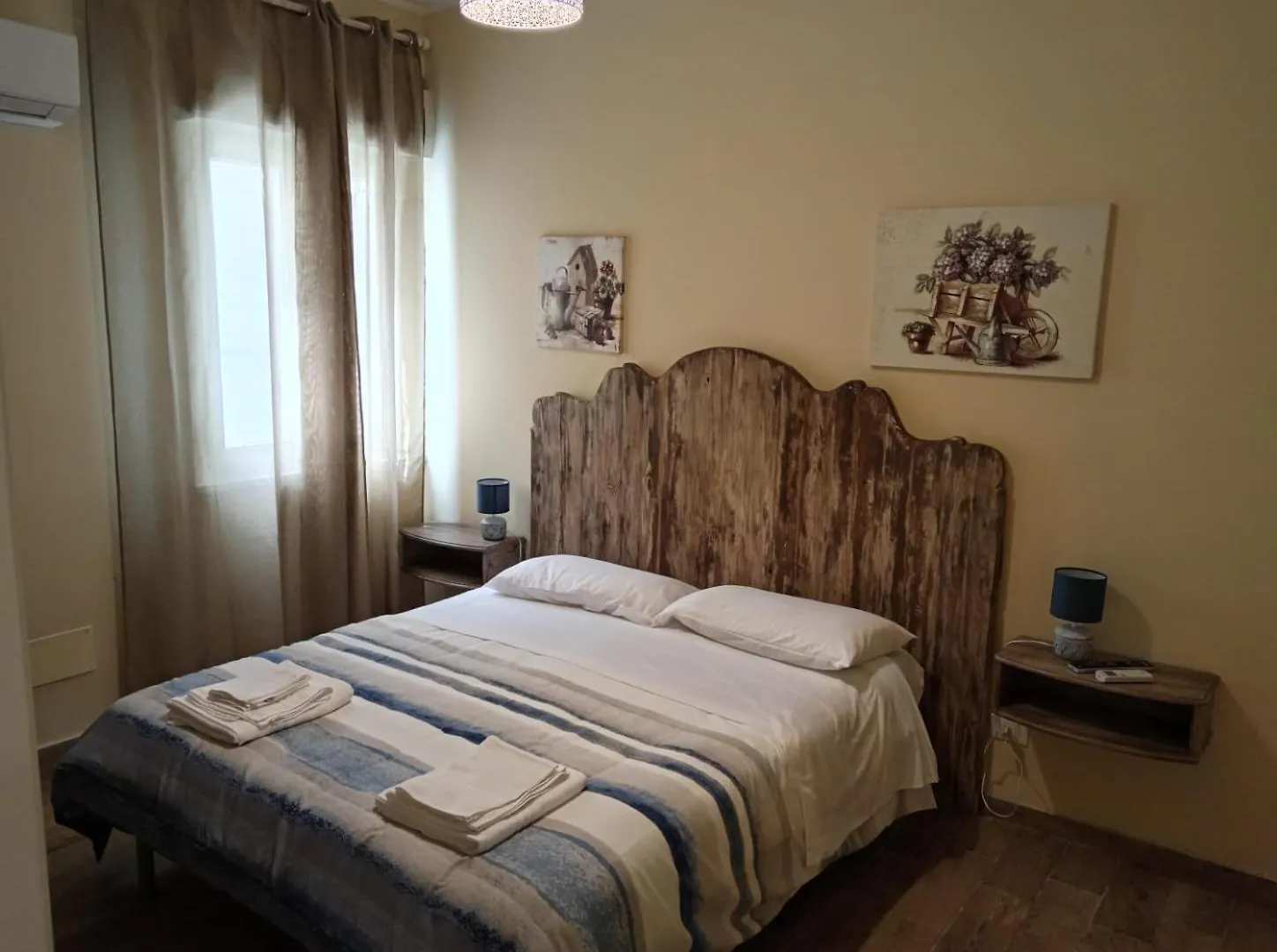 Virginia Holiday Home モンデッロ